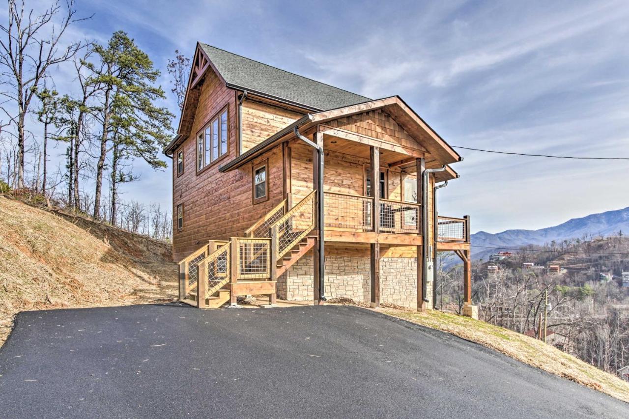 Smoky Mountain Hideaway With Hot Tub, Deck And Views! Βίλα Gatlinburg Εξωτερικό φωτογραφία